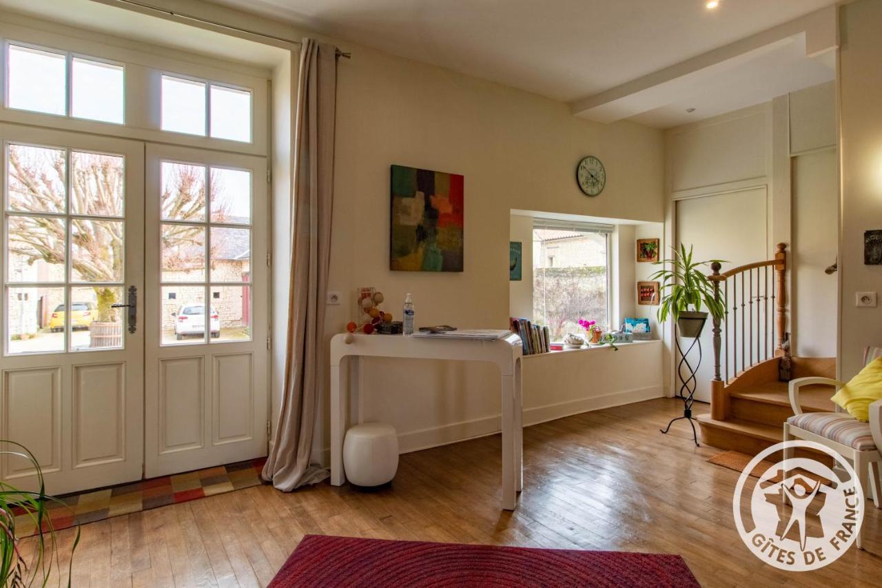 Manoir D'Orbe Hotell Montreuil-Bellay Exteriör bild